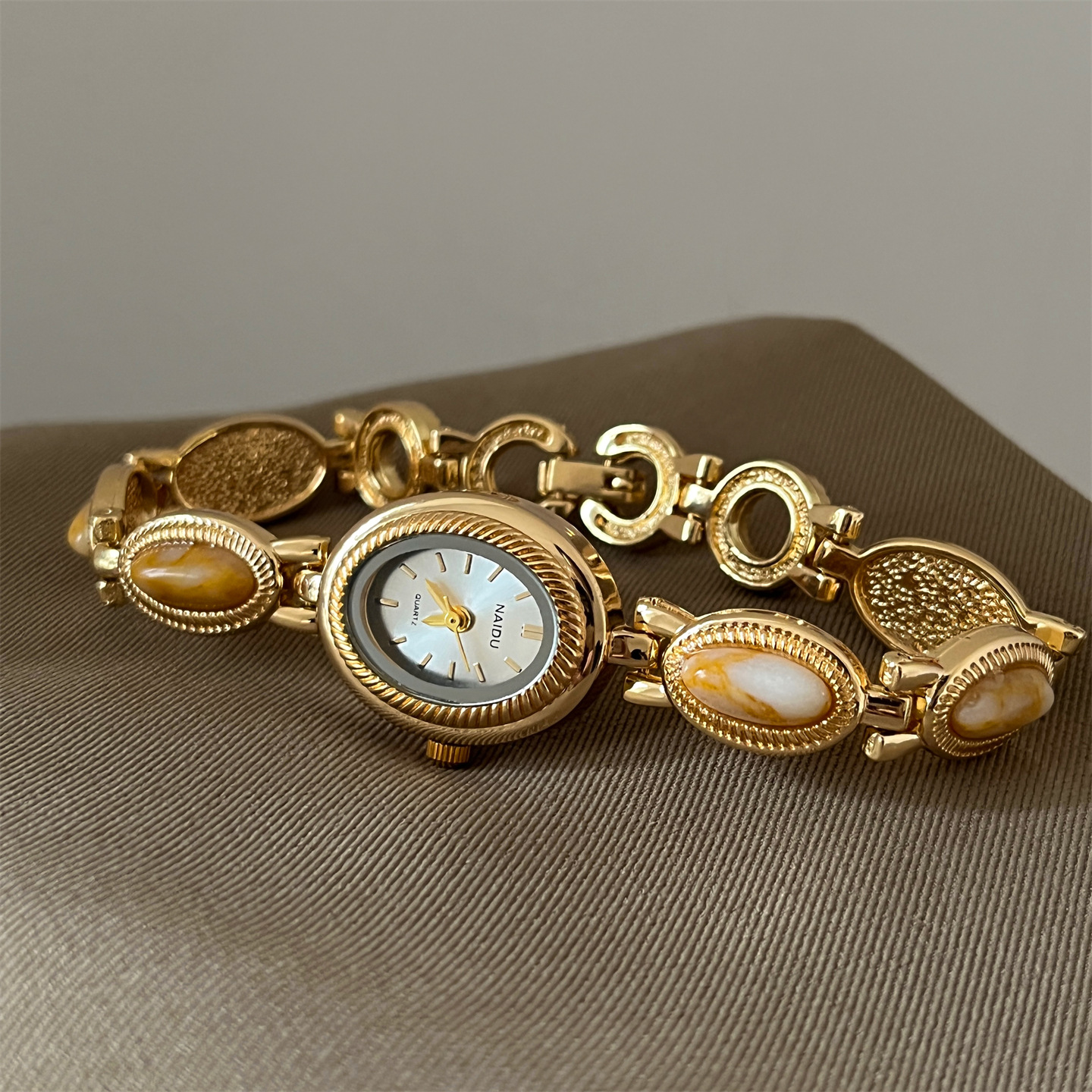 New Vintage Women's Watch with - Luxury Watch Vintage のレビューと価格