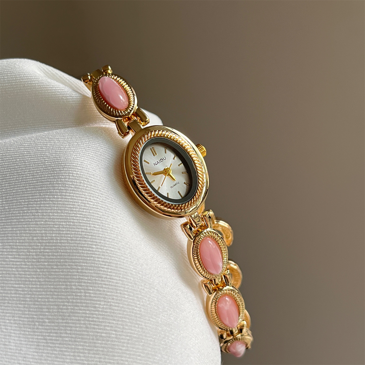 New Vintage Women's Watch with - Luxury Watch Vintage のレビューと価格