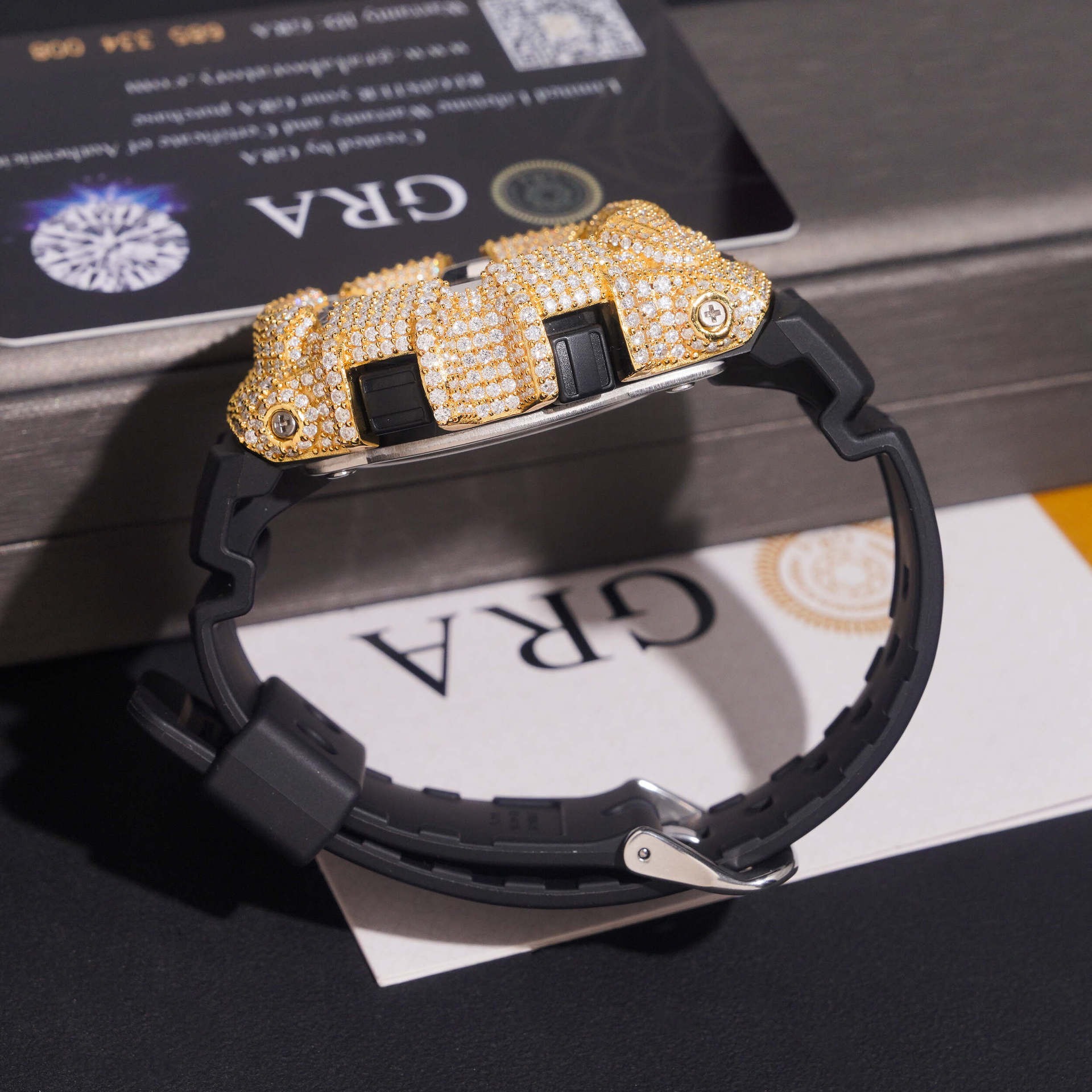 Iced-Out G-Shock Watch Case by - Luxury Watch Level のレビューと価格