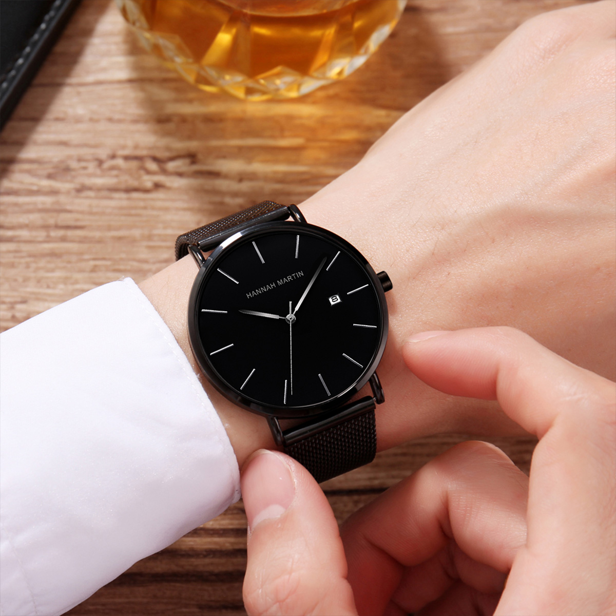 Japan Quartz Calendar Movement - Luxury Watch All Black のレビューと価格