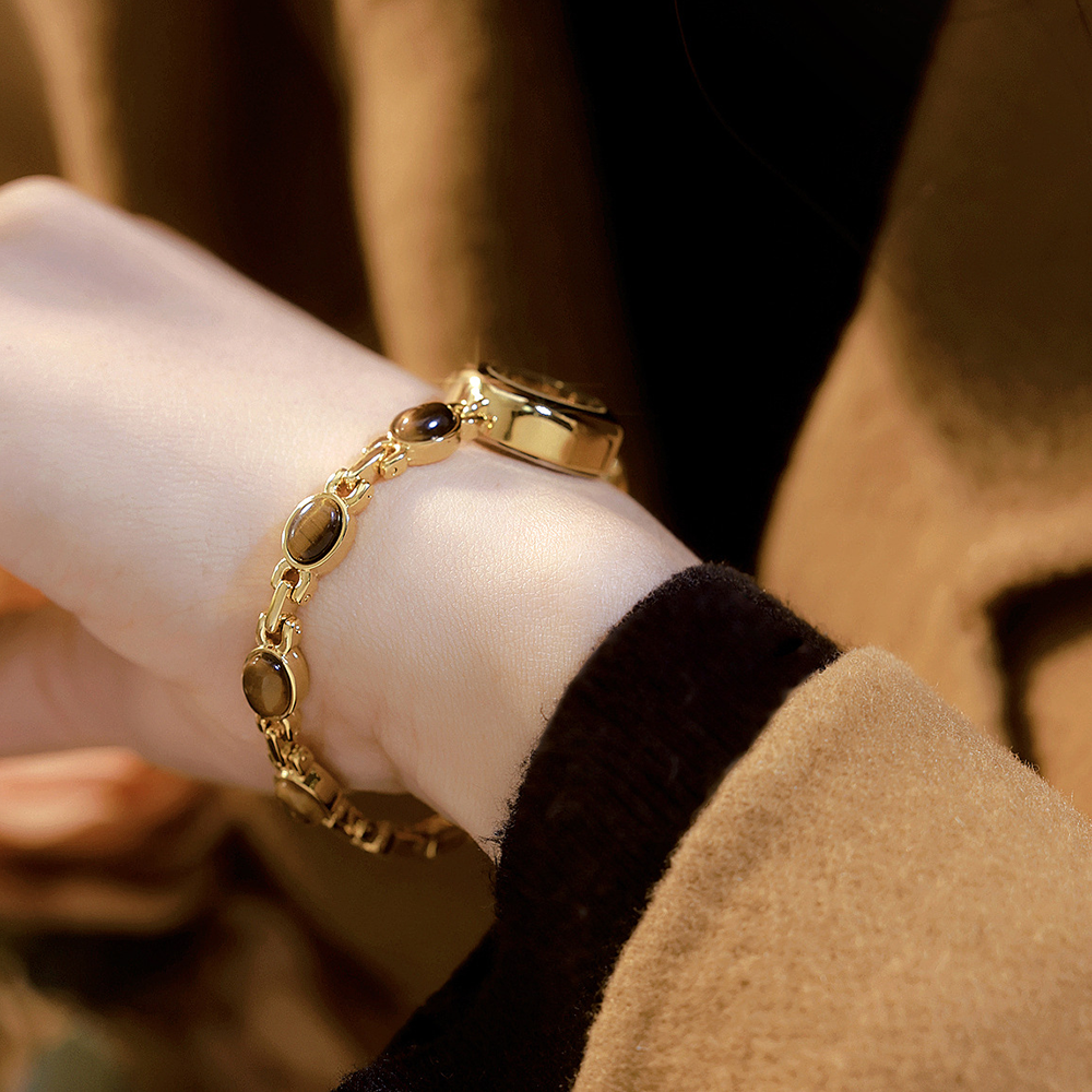 Vintage Oval Small Dial Women' - Luxury Watch Vintage のレビューと価格