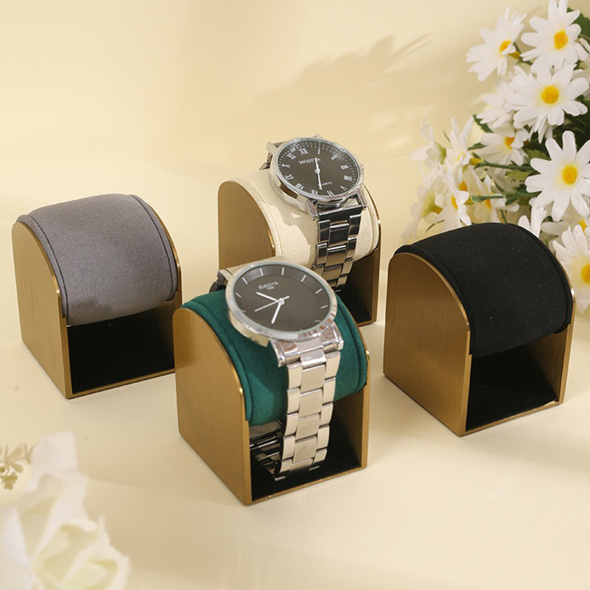 Luxury Gold Metal Watch Displa - Luxury Watch House のレビューと価格