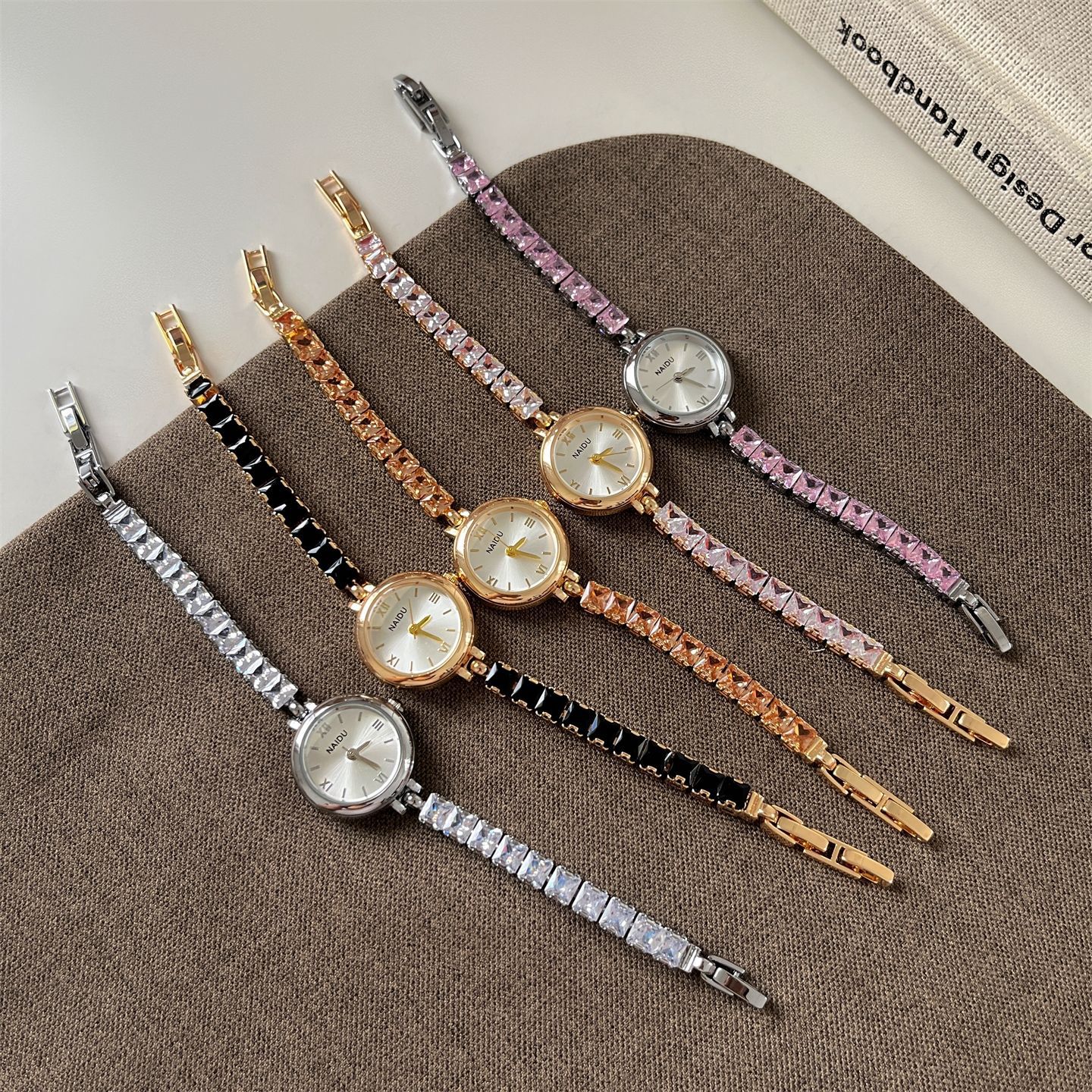 New Fashion Diamond-encrusted  - Luxury Watch Level のレビューと価格