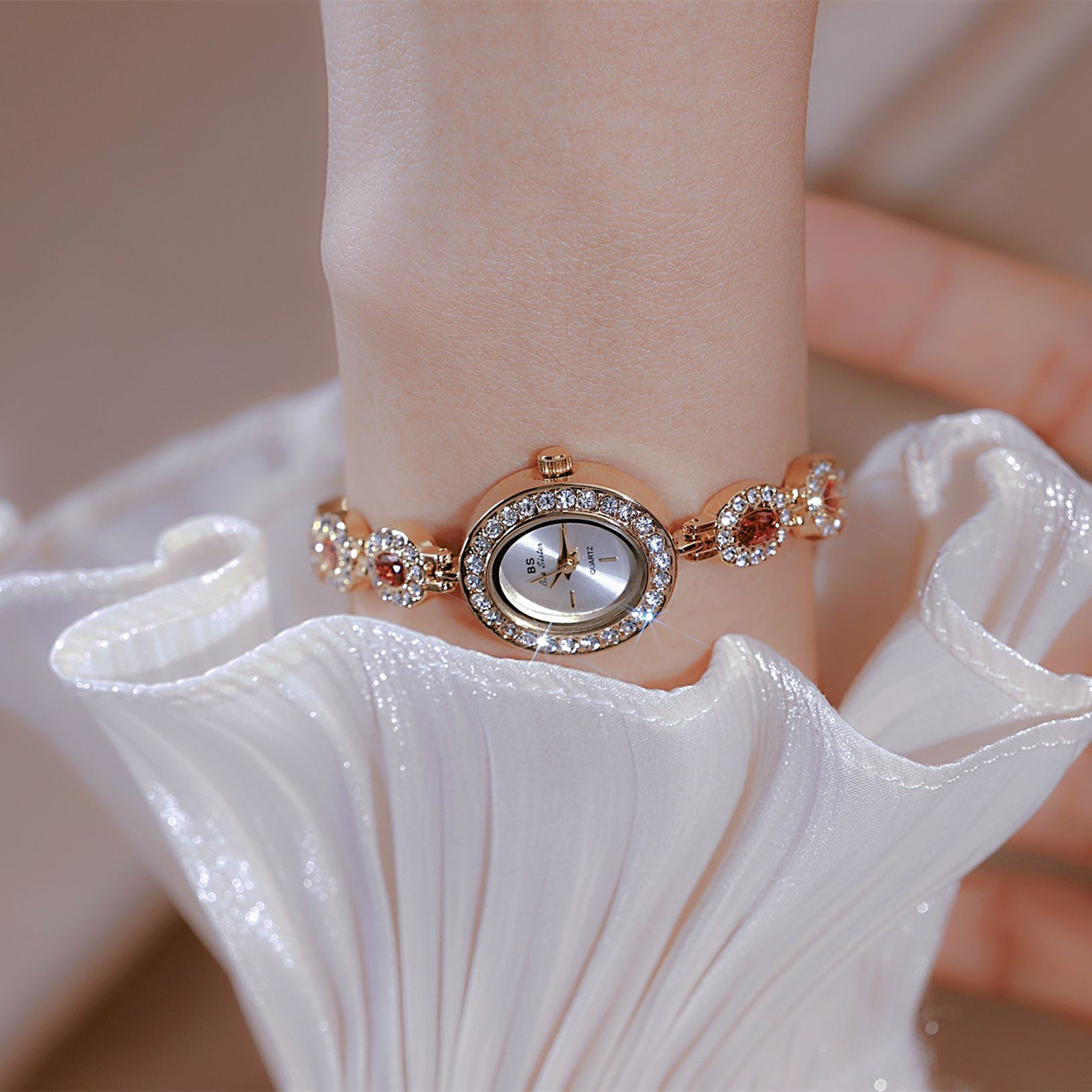 UTHAI New Women Chain Watch Li - Luxury Watch Vintage のレビューと価格