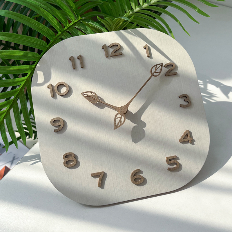 Modern Personality Wall Clock  - Luxury Watch House のレビューと価格