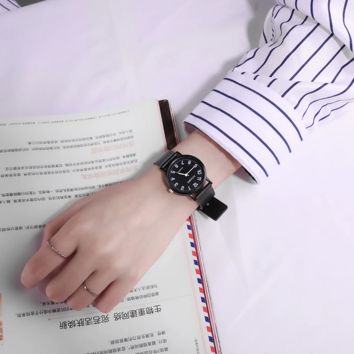 Simple Black Watch Quartz Watc - Luxury Watch Female のレビューと価格