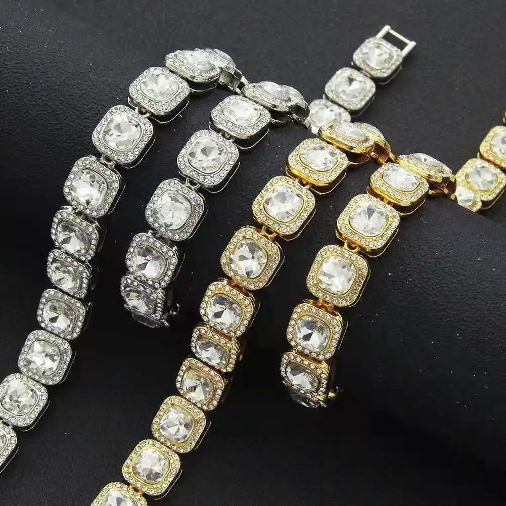 Luxury Wristwatch Necklace Bra - Luxury Watch Miami のレビューと価格